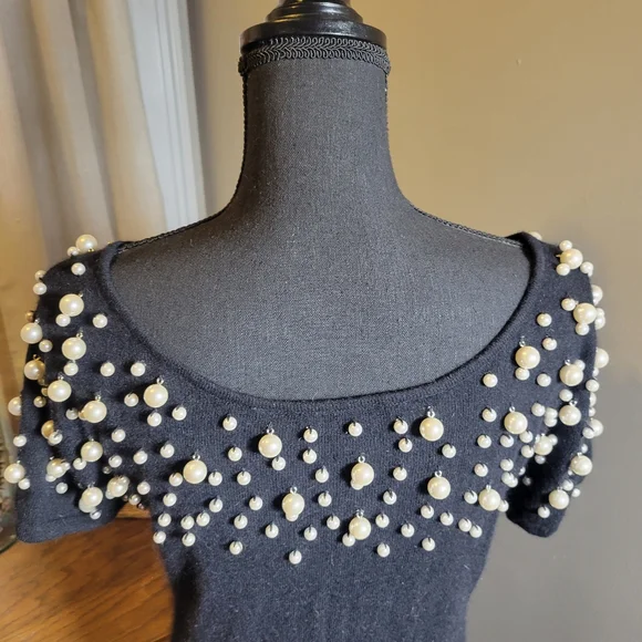 VINTAGE ANNE KLEIN 2 WOOL AND ANGORA SWEATER DRESS WITH PEARLS - Picture 4 of 10